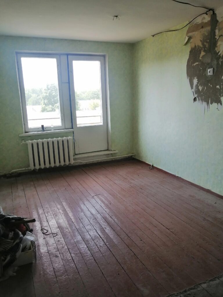 Продам 2-х комнатную квартиру в д.Бобровичи