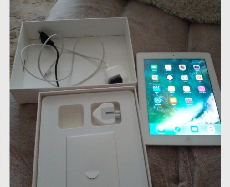 Продам iPad 4