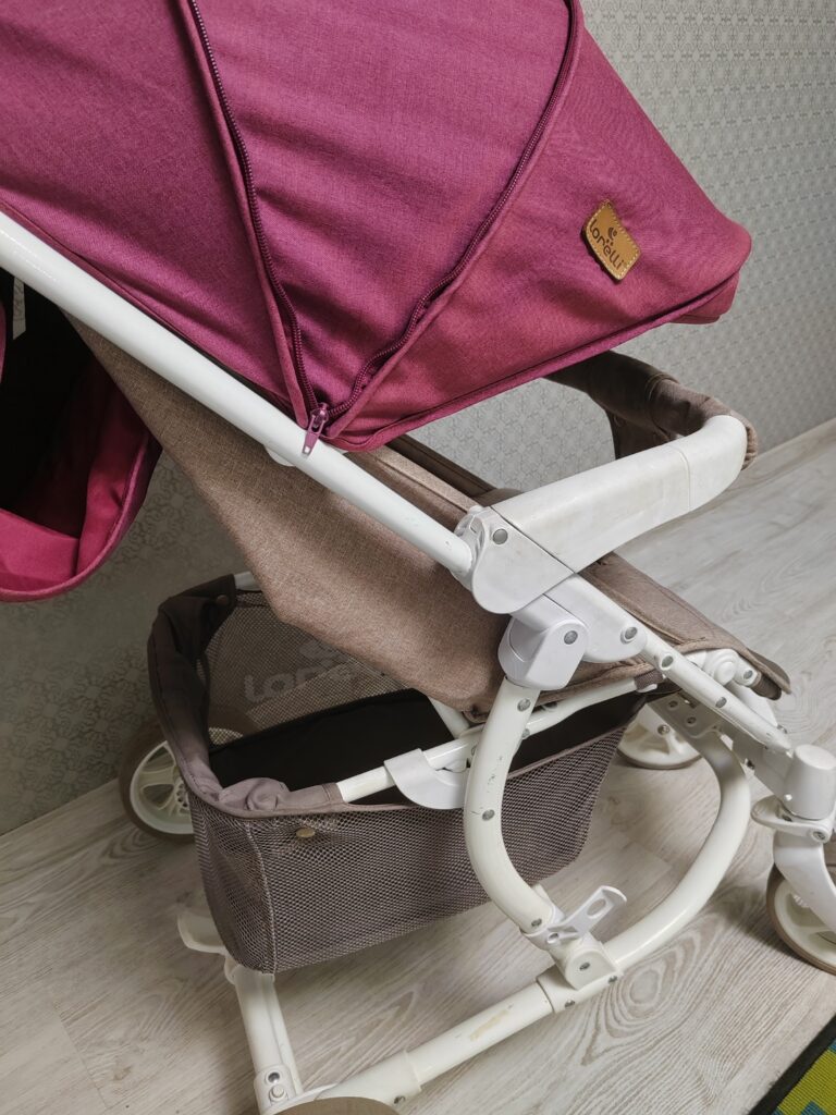 Продам прогулочную коляску. Б/у