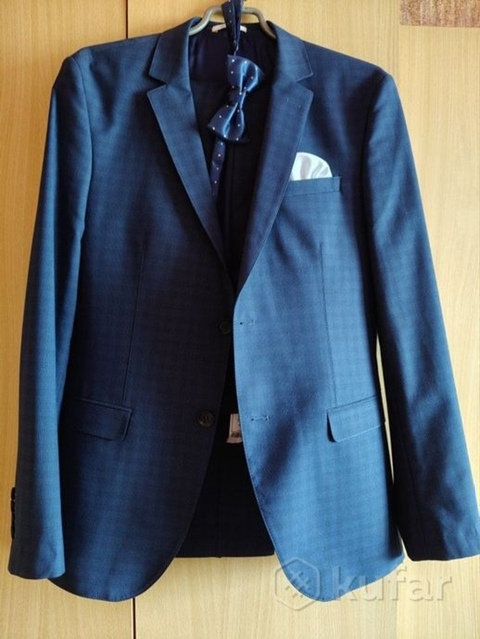 Мужской костюм синий, в клетку с бабочкой