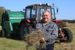 Живая легенда полей: Василий Юрчик 45 лет за штурвалом трактора